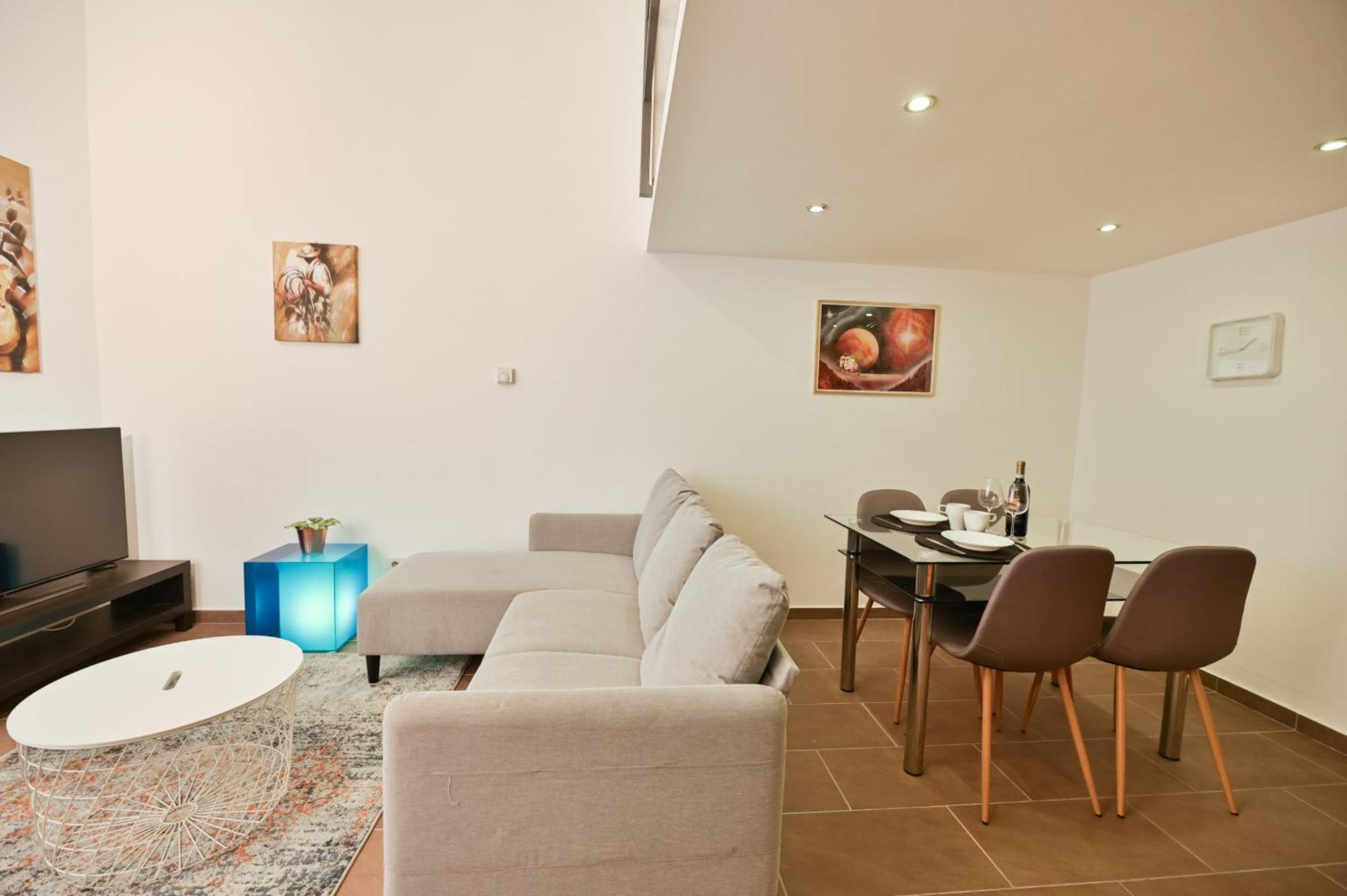 Апартаменты Danube Dwelling Akacfa 41 Будапешт Экстерьер фото